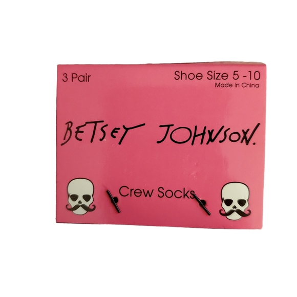 Women's New Betsey Johnson Sugar Skulls Dia De Los Muertos Crew Socks 3 Pairs - Picture 4 of 4